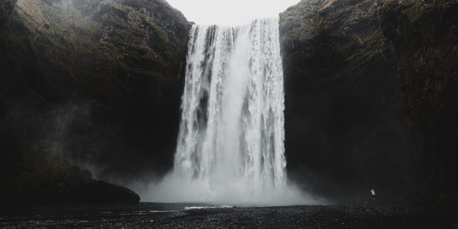 ILCE-7RM5 17mm f/6.3 1/250sec ISO-160