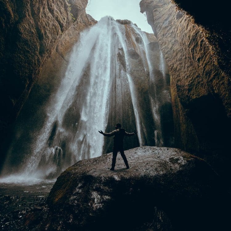 ILCE-7RM5 13mm f/4.5 1/200sec ISO-320